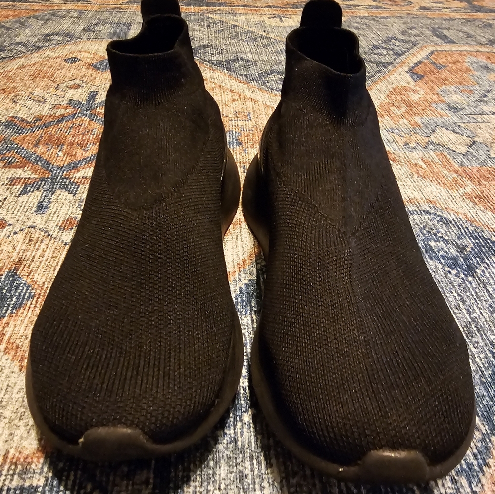 Black knit top water proof slip on sneakers